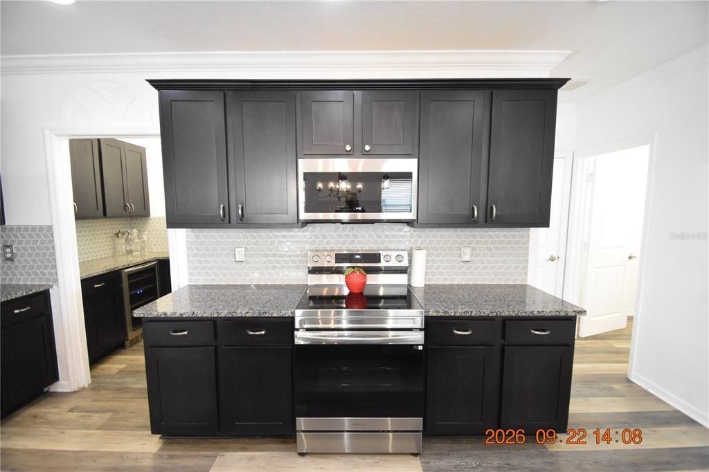 For Rent: $2,950 (5 beds, 3 baths, 2447 Square Feet)