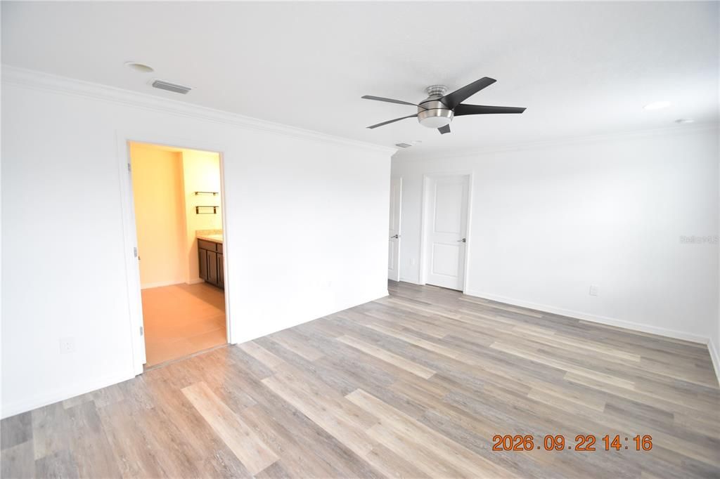 For Rent: $2,950 (5 beds, 3 baths, 2447 Square Feet)