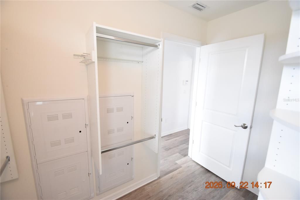 For Rent: $2,950 (5 beds, 3 baths, 2447 Square Feet)