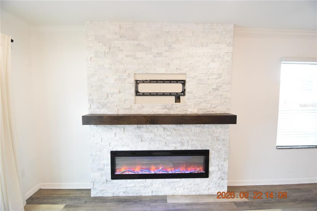 For Rent: $2,950 (5 beds, 3 baths, 2447 Square Feet)
