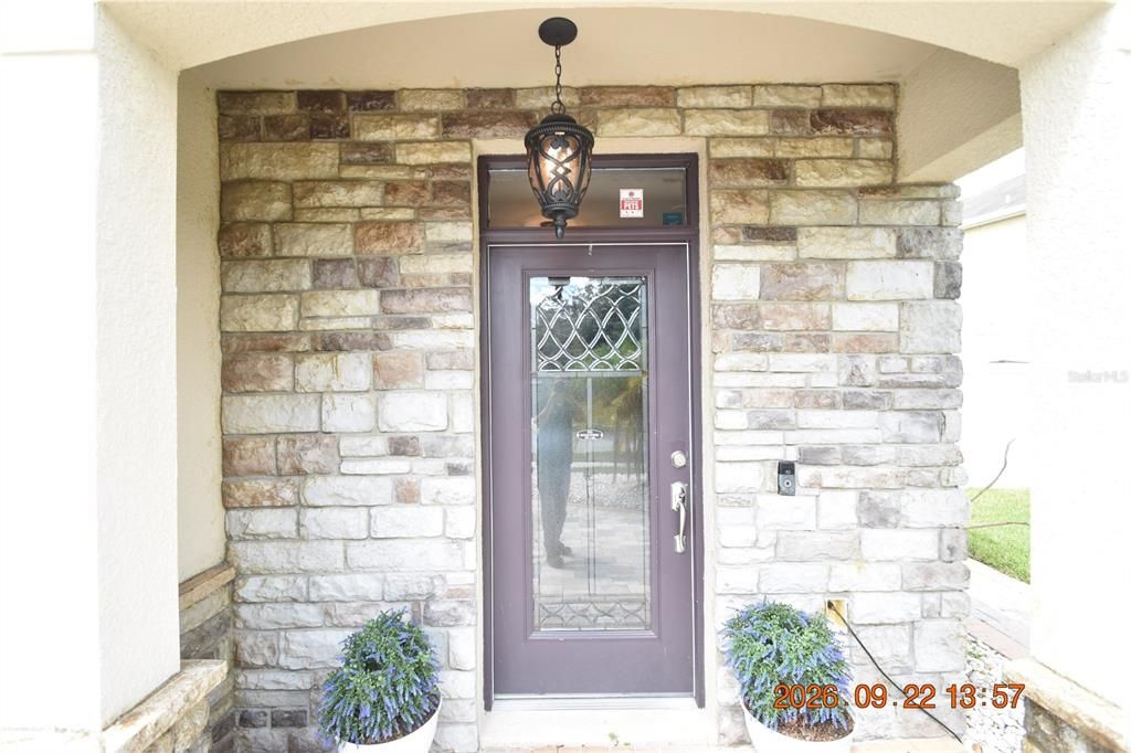 For Rent: $2,950 (5 beds, 3 baths, 2447 Square Feet)