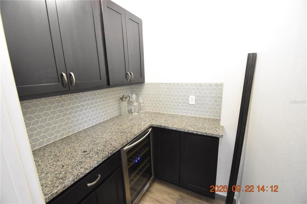 For Rent: $2,950 (5 beds, 3 baths, 2447 Square Feet)