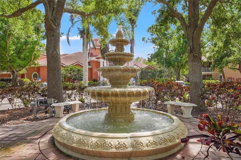 For Sale: $139,000 (1 beds, 1 baths, 661 Square Feet)