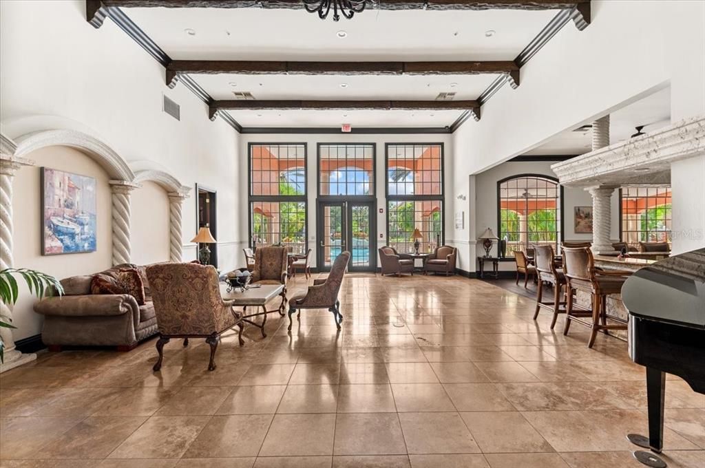 For Sale: $139,000 (1 beds, 1 baths, 661 Square Feet)