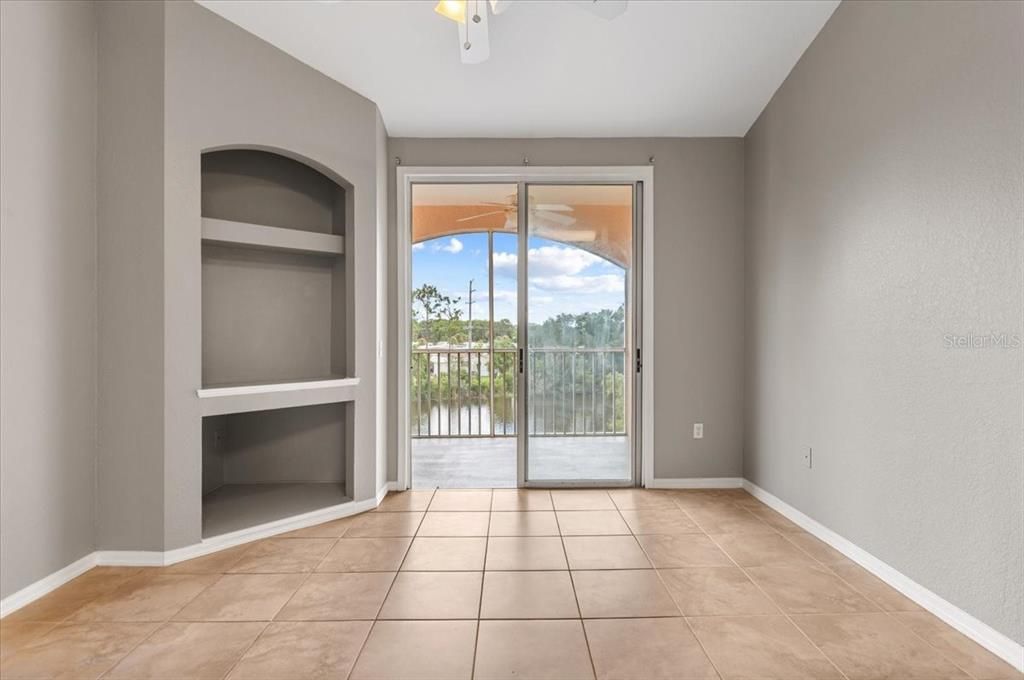 For Sale: $139,000 (1 beds, 1 baths, 661 Square Feet)