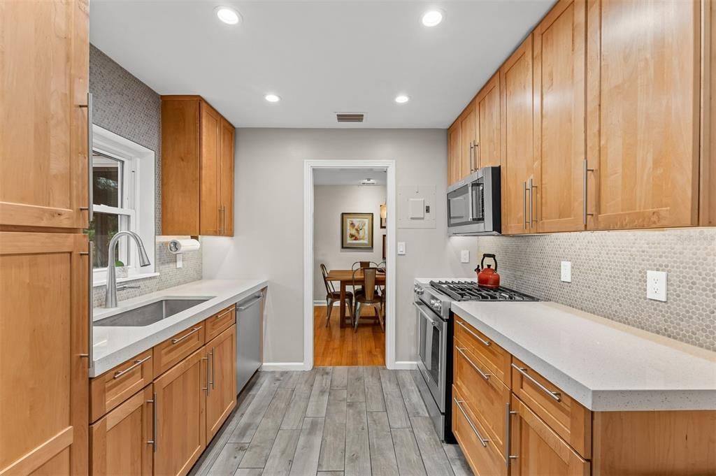 En Venta: $499,000 (2 camas, 1 baños, 1337 Pies cuadrados)