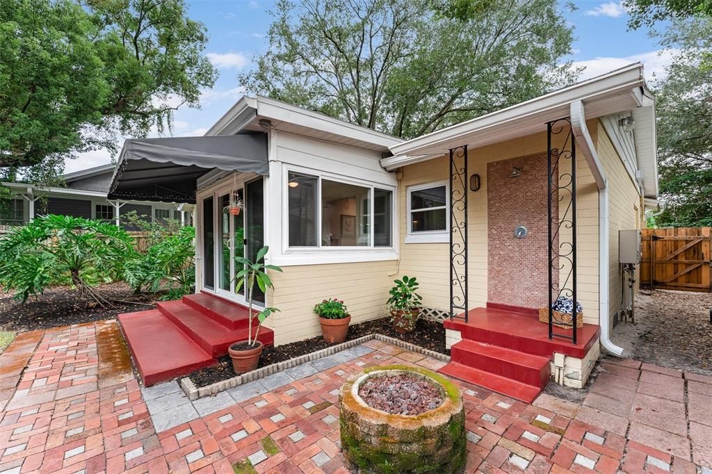En Venta: $499,000 (2 camas, 1 baños, 1337 Pies cuadrados)