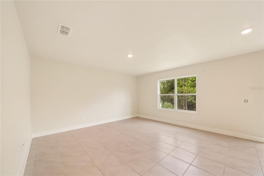 For Sale: $334,900 (3 beds, 2 baths, 1422 Square Feet)