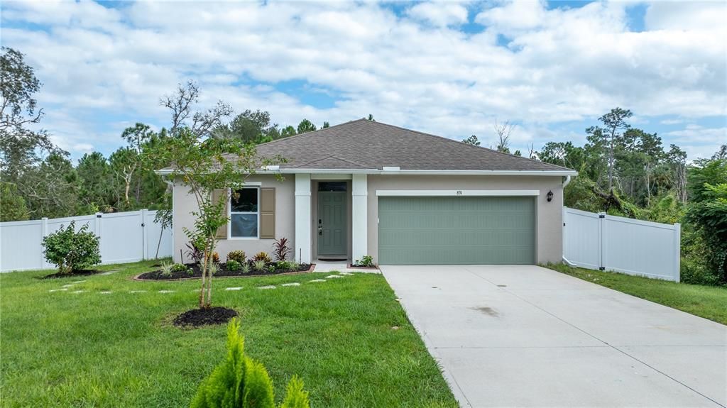 For Sale: $334,900 (3 beds, 2 baths, 1422 Square Feet)