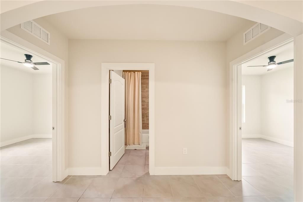 For Sale: $334,900 (3 beds, 2 baths, 1422 Square Feet)