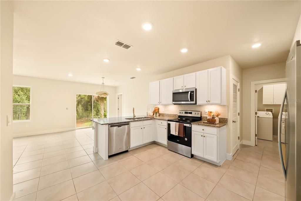 For Sale: $334,900 (3 beds, 2 baths, 1422 Square Feet)