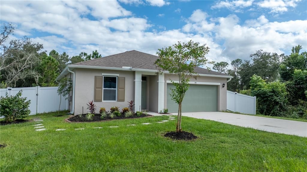 For Sale: $334,900 (3 beds, 2 baths, 1422 Square Feet)
