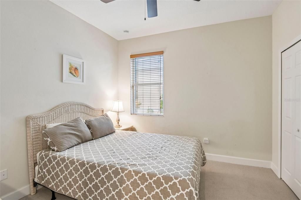 For Sale: $289,900 (2 beds, 2 baths, 1493 Square Feet)