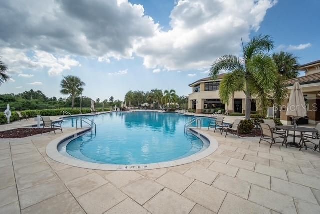 For Sale: $289,900 (2 beds, 2 baths, 1493 Square Feet)