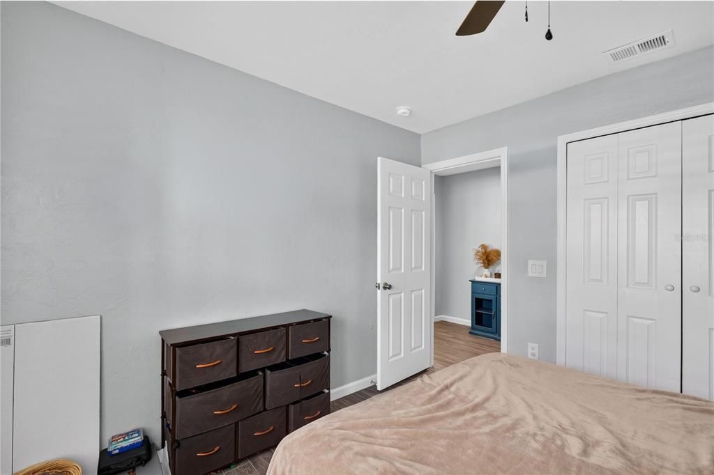 En Venta: $389,000 (4 camas, 2 baños, 2018 Pies cuadrados)