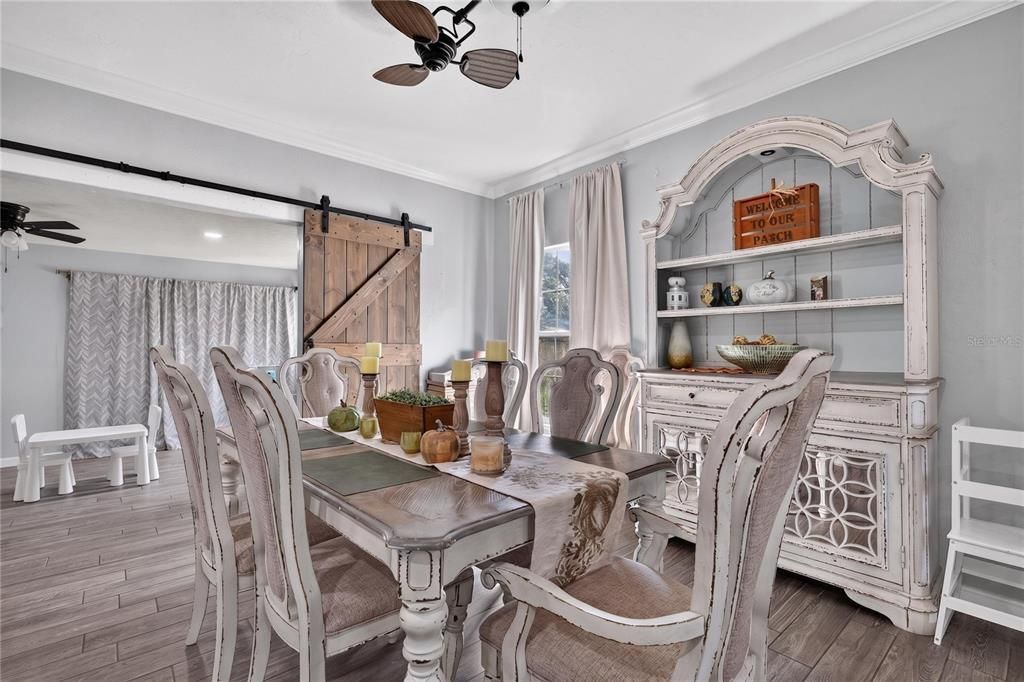 En Venta: $389,000 (4 camas, 2 baños, 2018 Pies cuadrados)