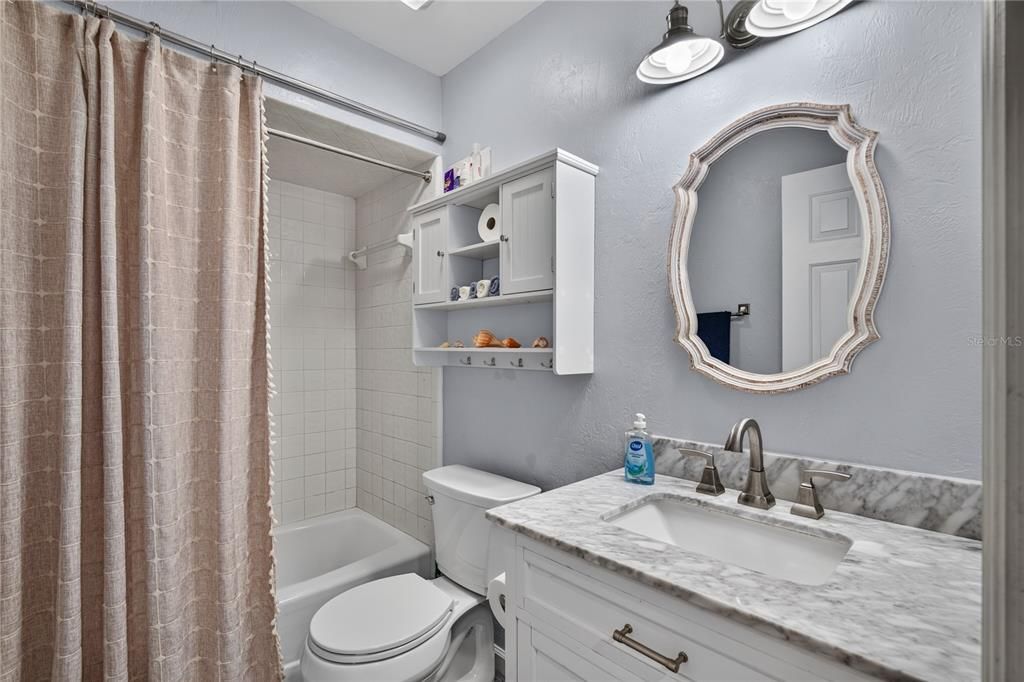 En Venta: $389,000 (4 camas, 2 baños, 2018 Pies cuadrados)