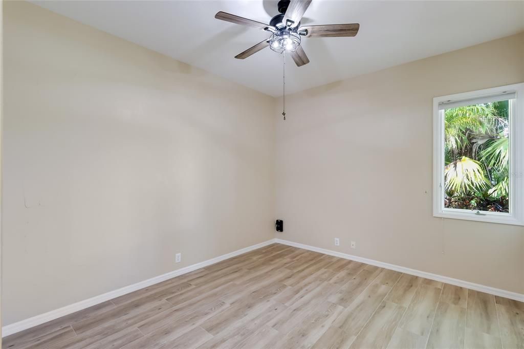 En Venta: $450,000 (2 camas, 2 baños, 1841 Pies cuadrados)
