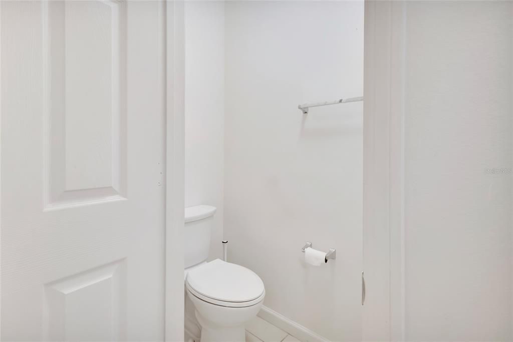 На продажу: $345,000 (3 спален, 2 ванн, 1714 Квадратных фут)