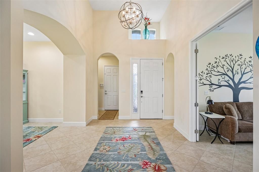 For Sale: $389,900 (2 beds, 2 baths, 1861 Square Feet)