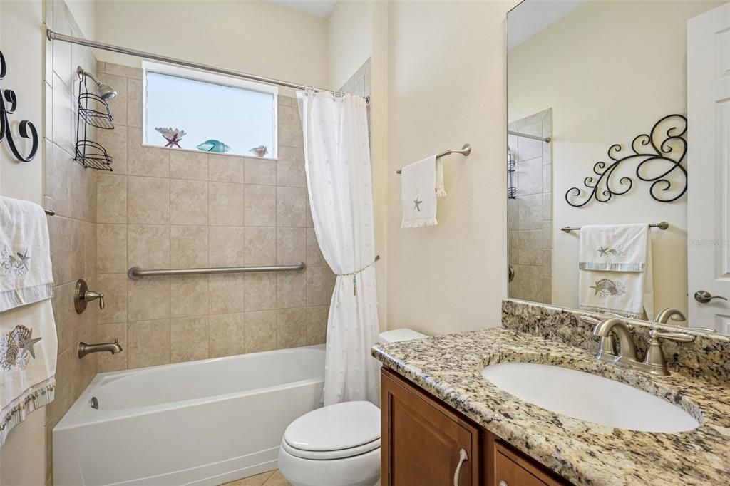 For Sale: $389,900 (2 beds, 2 baths, 1861 Square Feet)