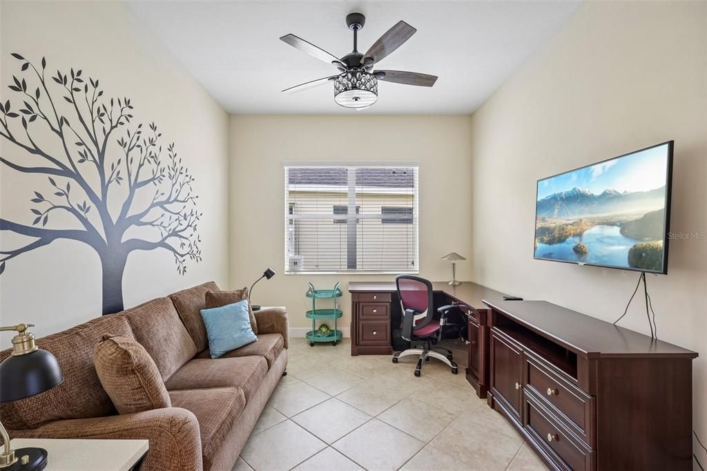 For Sale: $389,900 (2 beds, 2 baths, 1861 Square Feet)