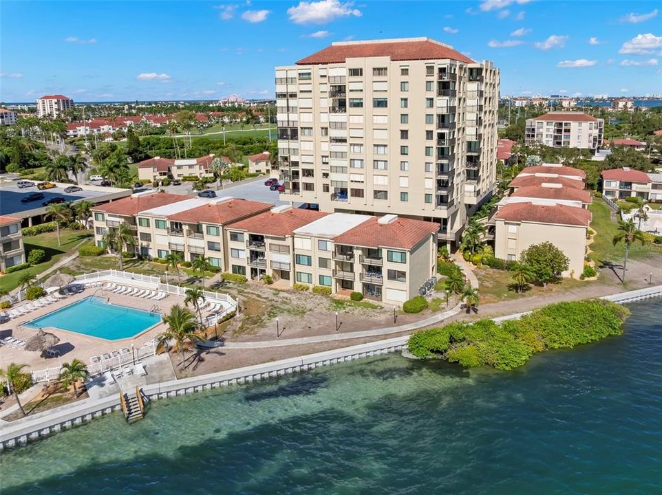 For Sale: $525,000 (2 beds, 2 baths, 1150 Square Feet)