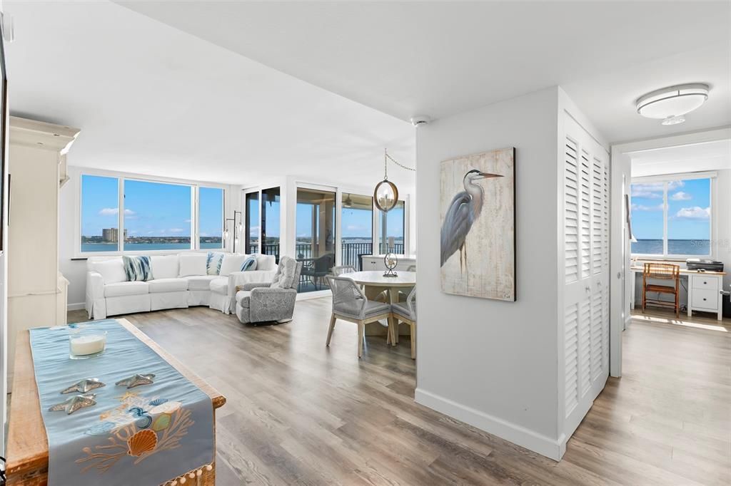 For Sale: $525,000 (2 beds, 2 baths, 1150 Square Feet)