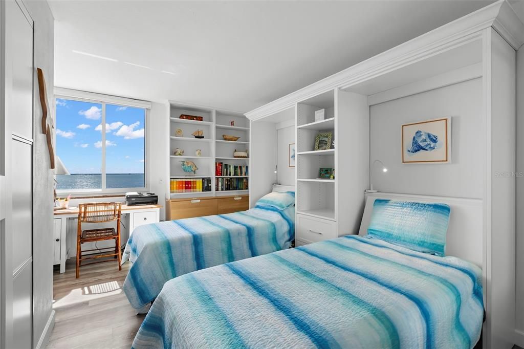 For Sale: $525,000 (2 beds, 2 baths, 1150 Square Feet)