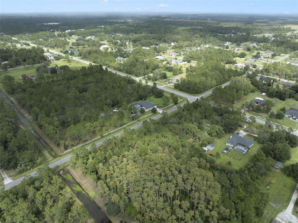 На продажу: $280,000 (3.25 acres)