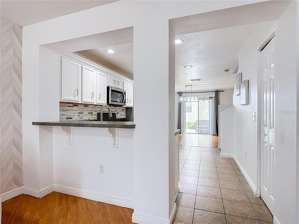 En Venta: $265,000 (2 camas, 2 baños, 1304 Pies cuadrados)