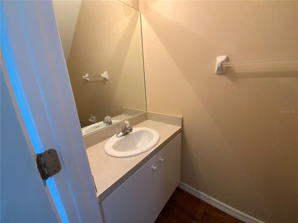В аренду: $1,900 (2 спален, 2 ванн, 1242 Квадратных фут)