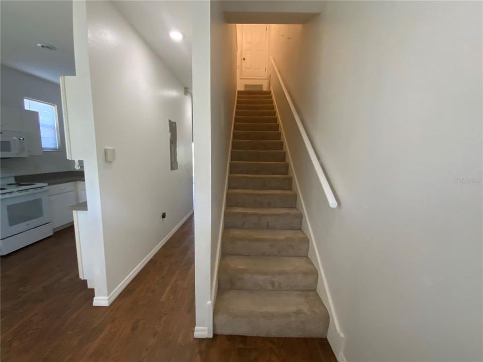 В аренду: $1,900 (2 спален, 2 ванн, 1242 Квадратных фут)