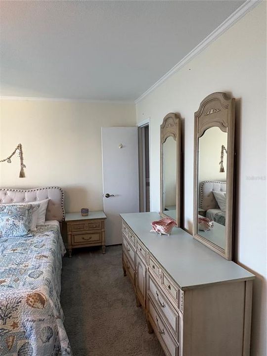 En Venta: $599,900 (2 camas, 2 baños, 1181 Pies cuadrados)