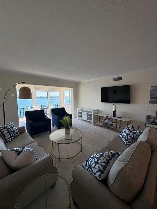 En Venta: $599,900 (2 camas, 2 baños, 1181 Pies cuadrados)