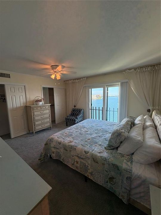 En Venta: $599,900 (2 camas, 2 baños, 1181 Pies cuadrados)