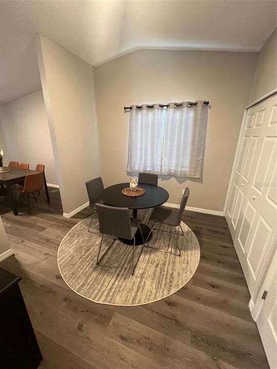 For Rent: $3,000 (3 beds, 2 baths, 1410 Square Feet)