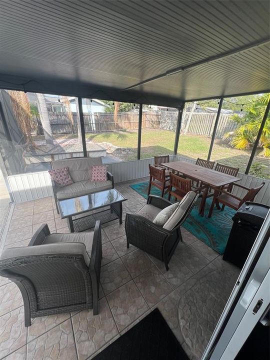 For Rent: $3,000 (3 beds, 2 baths, 1410 Square Feet)