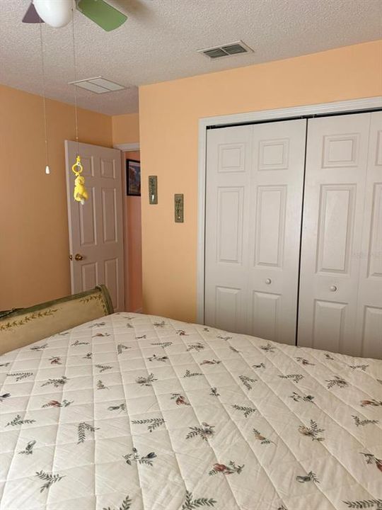 En Venta: $315,000 (3 camas, 2 baños, 1435 Pies cuadrados)