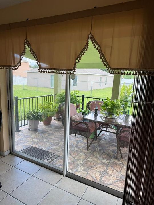 En Venta: $315,000 (3 camas, 2 baños, 1435 Pies cuadrados)