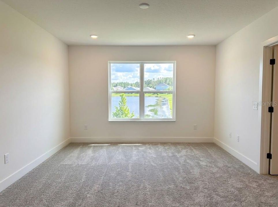 For Sale: $407,900 (4 beds, 2 baths, 2202 Square Feet)