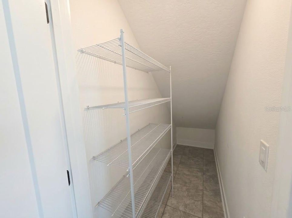 For Sale: $407,900 (4 beds, 2 baths, 2202 Square Feet)