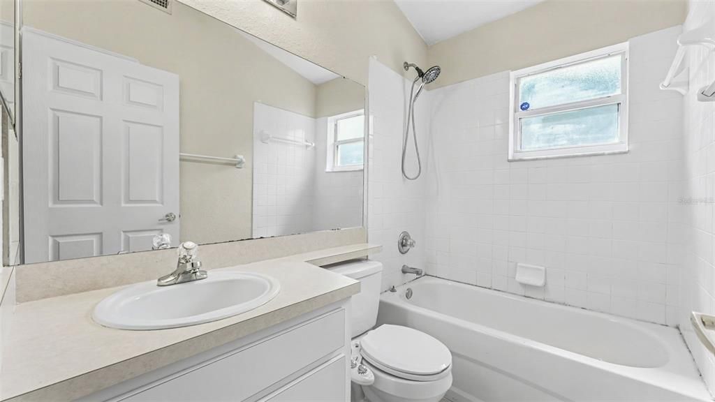 En Venta: $279,900 (3 camas, 2 baños, 1612 Pies cuadrados)