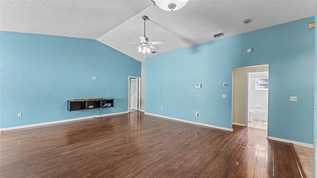 En Venta: $279,900 (3 camas, 2 baños, 1612 Pies cuadrados)
