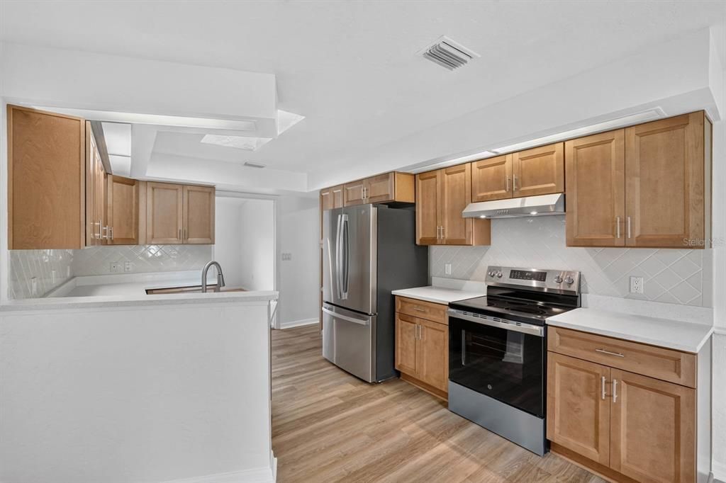 For Sale: $319,000 (3 beds, 2 baths, 1867 Square Feet)