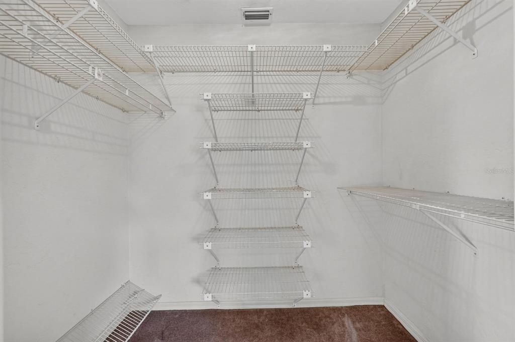 For Sale: $319,000 (3 beds, 2 baths, 1867 Square Feet)