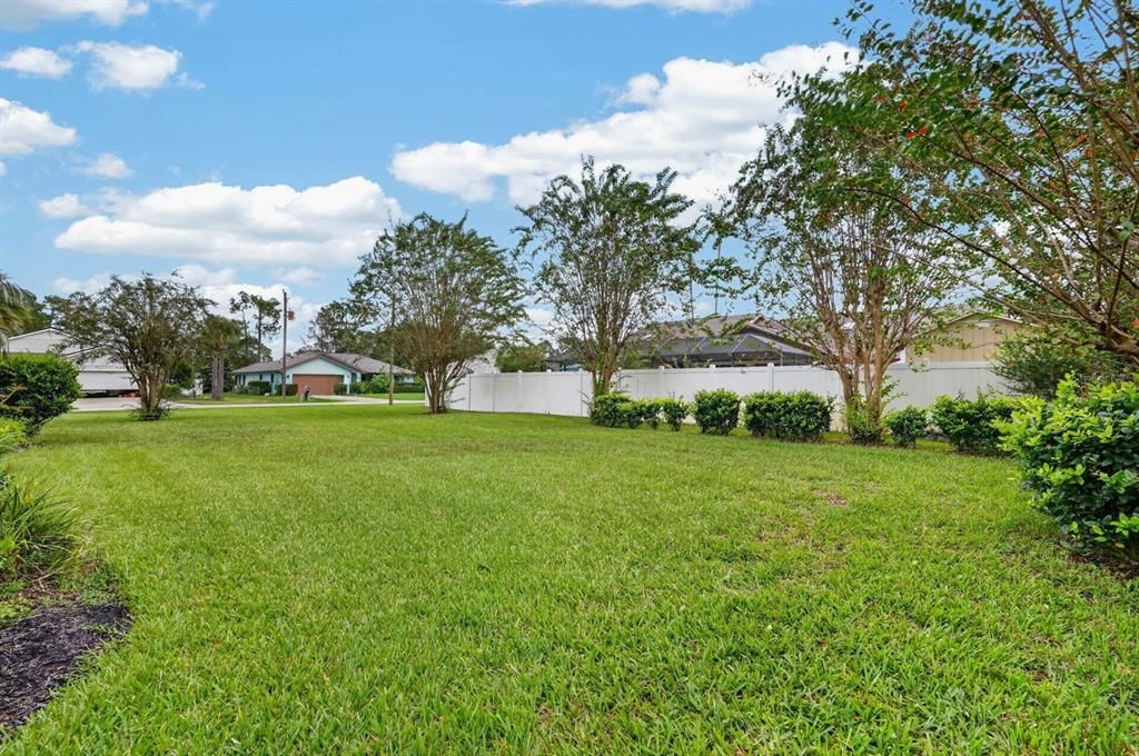 For Sale: $319,000 (3 beds, 2 baths, 1867 Square Feet)