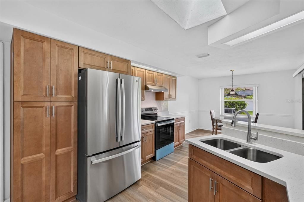 For Sale: $319,000 (3 beds, 2 baths, 1867 Square Feet)
