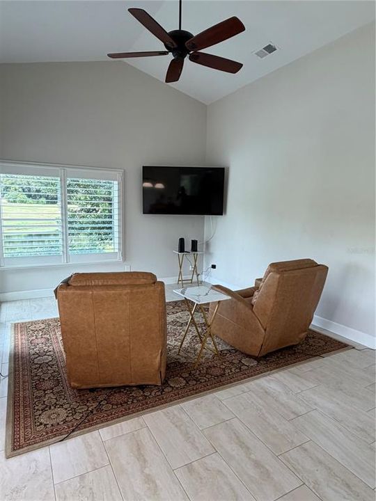 For Rent: $4,850 (3 beds, 2 baths, 2545 Square Feet)