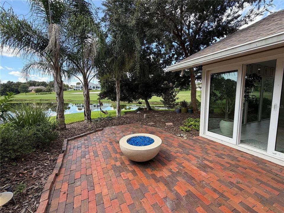 For Rent: $4,850 (3 beds, 2 baths, 2545 Square Feet)